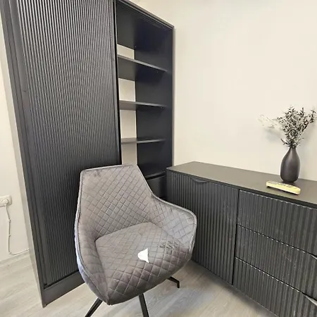 Апартамент Luxury Designer Walk To Sea Garden&beach Варна